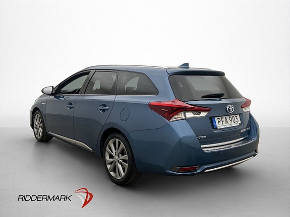 Toyota Auris 5 of 5