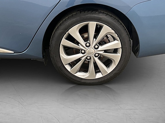 Toyota Auris 30 of 30