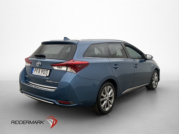 Toyota Auris 8 of 30