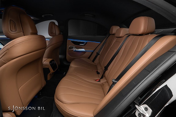 Mercedes-Benz E400 e 13 of 20