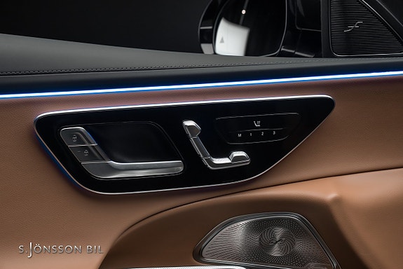 Mercedes-Benz E400 e 9 of 20