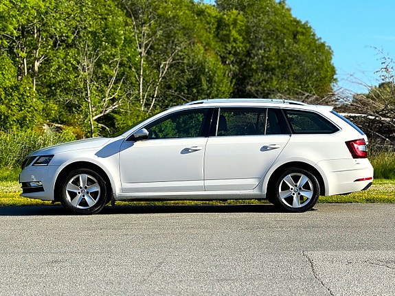 Skoda Octavia 3 of 16