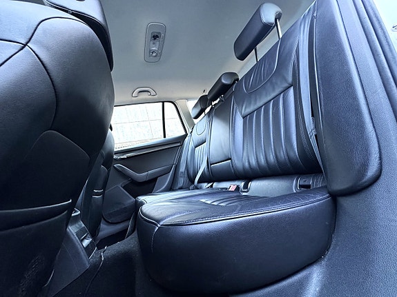 Skoda Octavia 10 of 16