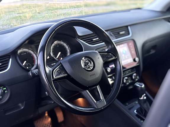 Skoda Octavia 11 of 16