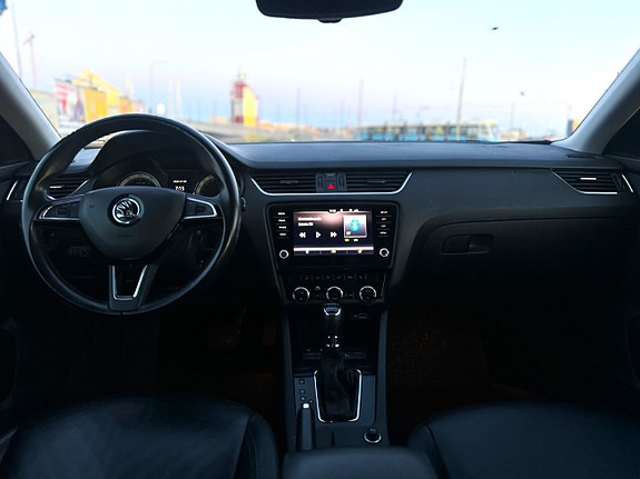 Skoda Octavia 15 of 16