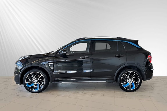 Lynk & Co 01 2 of 5