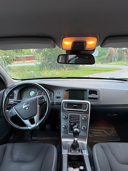 Volvo S60 5 of 5