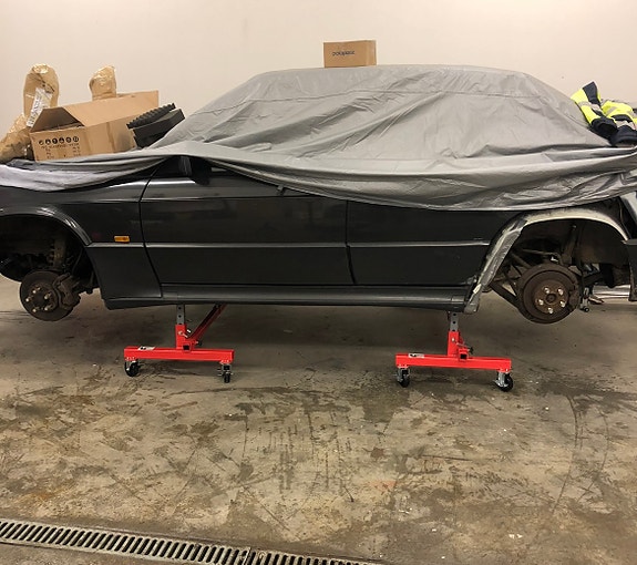 Mercedes-Benz 190 2 of 2