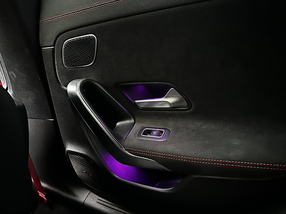 Mercedes-Benz CLA45 17 of 20