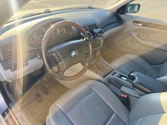 BMW 330i 7 of 9