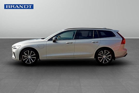 Volvo V60 3 of 5