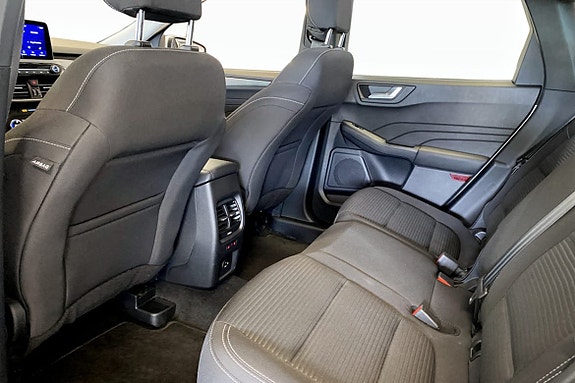 Ford Kuga 8 of 9