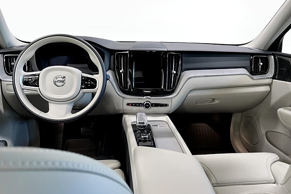 Volvo XC60 4 of 5