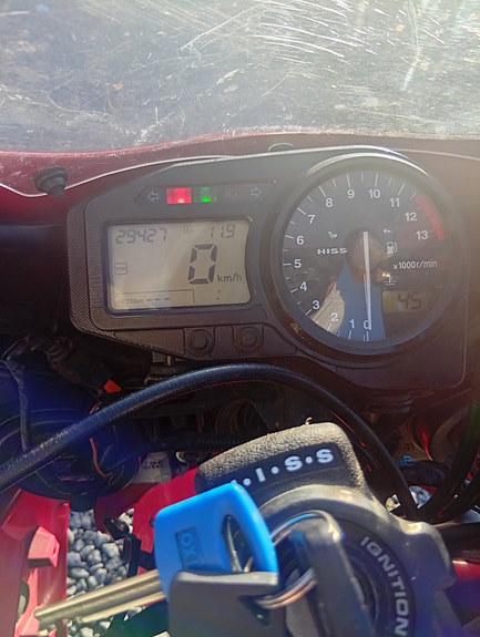 Honda CBR900RR 4 of 10