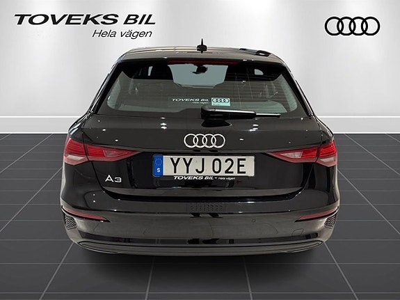 Audi A3 4 of 5