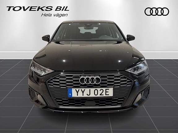 Audi A3 8 of 16