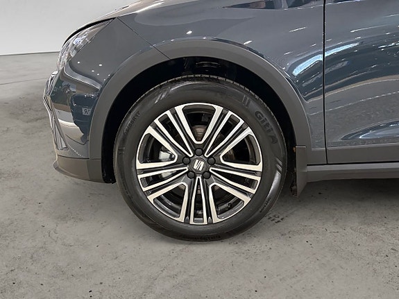 Seat Arona 4 of 5