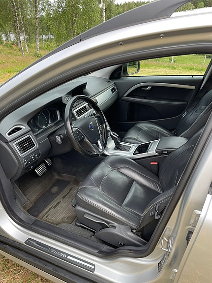 Volvo XC70 5 of 5