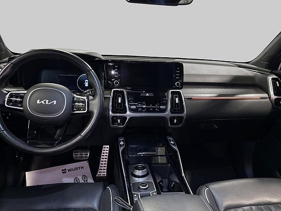 Kia Sorento 11 of 20