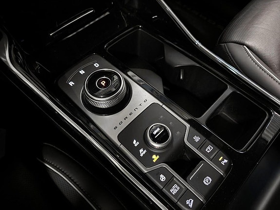 Kia Sorento 17 of 20