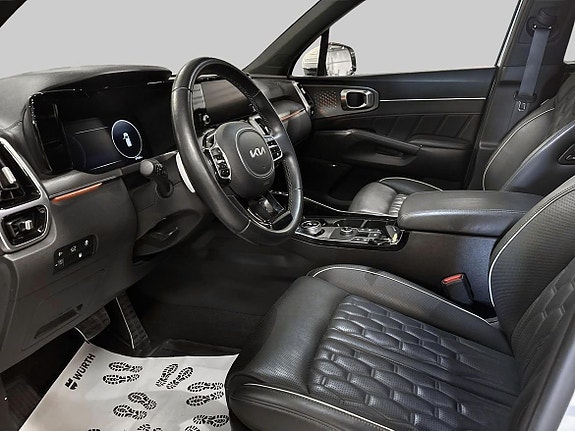 Kia Sorento 13 of 20
