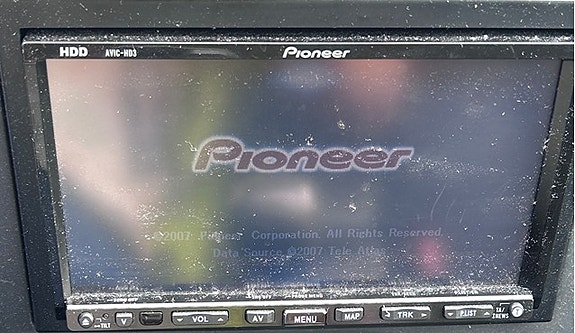 Volvo V70 3 of 12