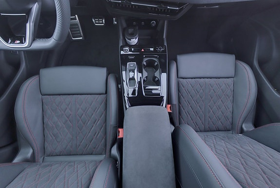 Audi Q6 e-tron 10 of 22