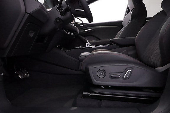 Audi Q6 e-tron 7 of 22