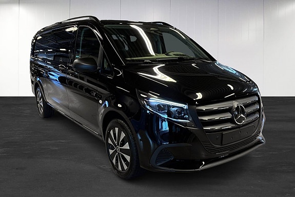 Mercedes-Benz Vito 119 2 of 5