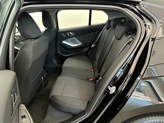 BMW 120 11 of 14