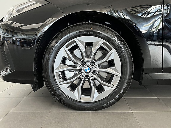 BMW 120 4 of 14