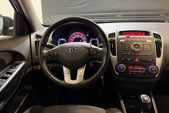 Kia Ceed 7 of 9