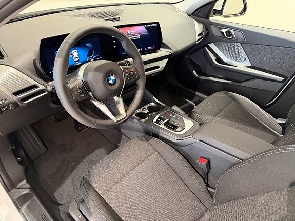 BMW 120 4 of 5