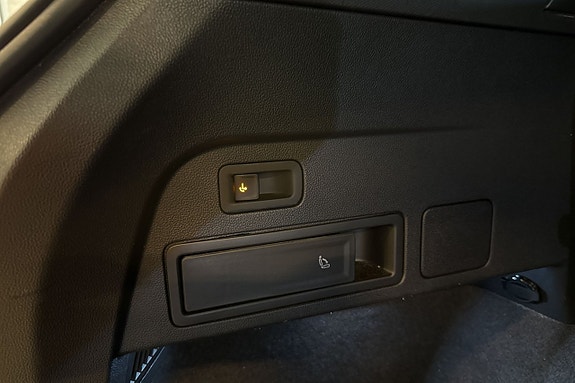 Volkswagen Tiguan Allspace 22 of 23