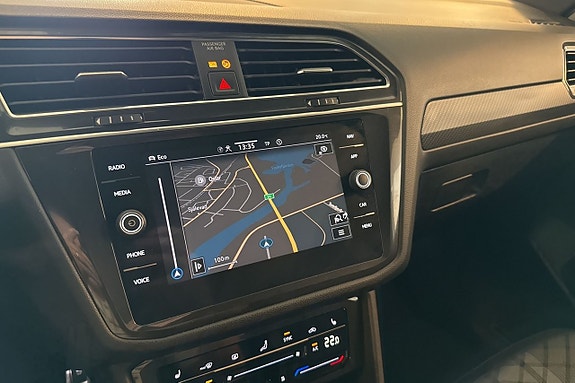 Volkswagen Tiguan Allspace 14 of 23