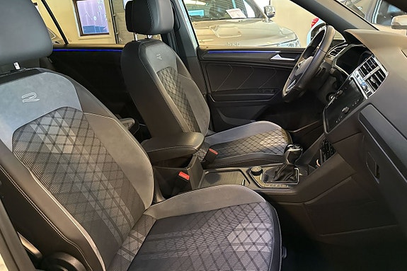 Volkswagen Tiguan Allspace 16 of 23