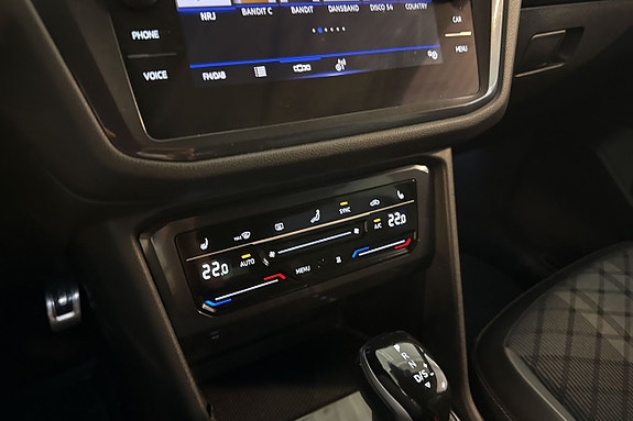 Volkswagen Tiguan Allspace 15 of 23