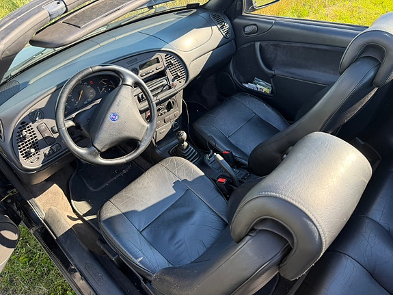 Saab 900 4 of 5