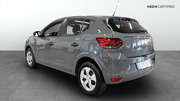 Dacia Sandero 7 of 17