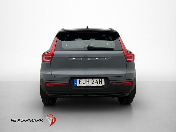 Volvo XC40 6 of 30
