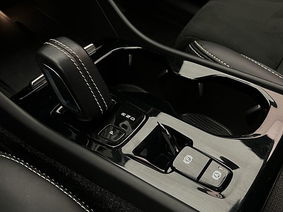 Volvo XC40 29 of 30
