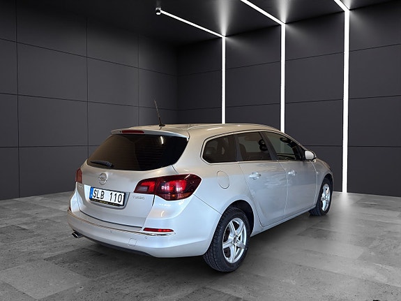 Opel Astra 6 of 23