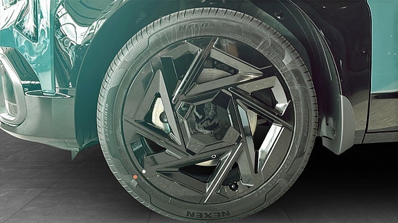 Kia Seltos 9 of 22