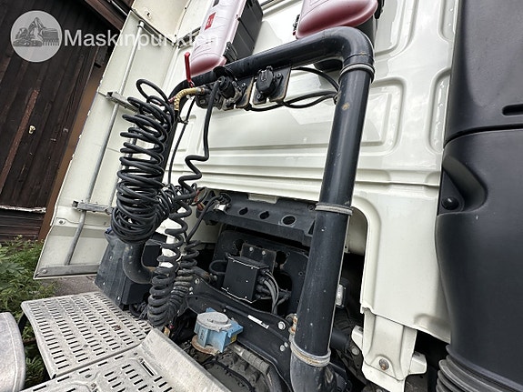 DAF XF480 med hydraulik 25 of 27