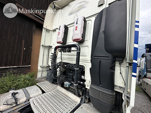 DAF XF480 med hydraulik 24 of 27