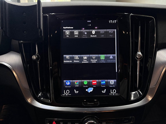 Volvo V60 13 of 22