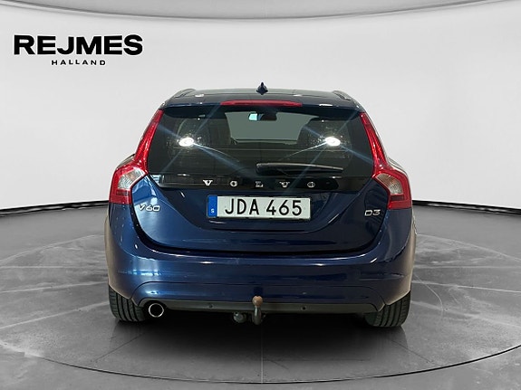 Volvo V60 8 of 14