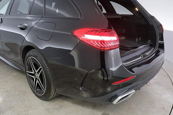Mercedes-Benz C300 7 of 30