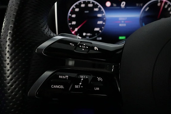 Mercedes-Benz C300 17 of 30