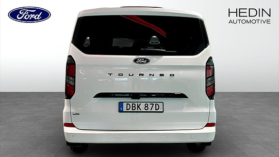 Ford Custom Tourneo 7 of 12